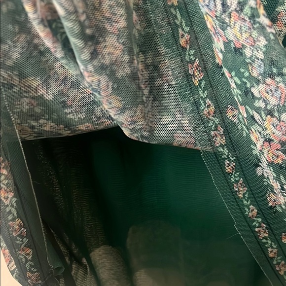 Max Studio Green Smocked Tank Top 335 - Picture 8 of 9